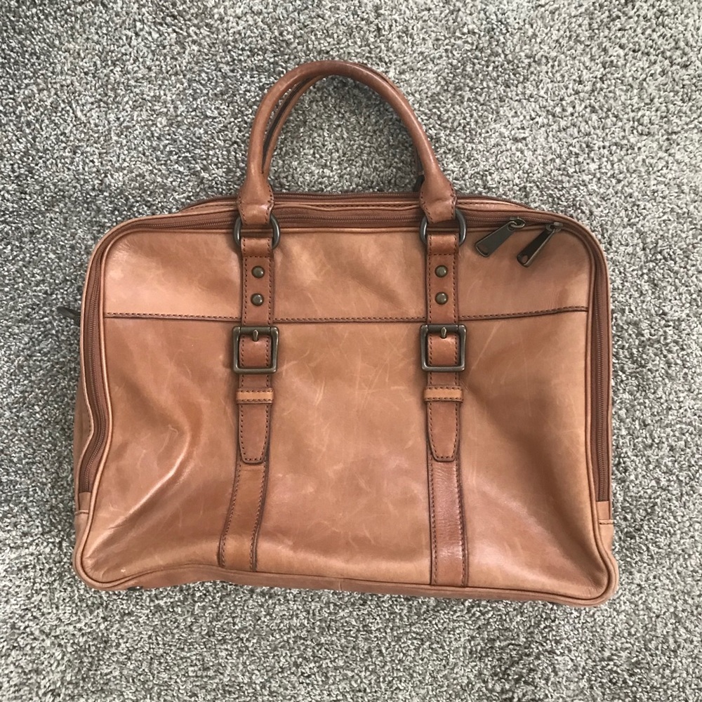 Fossil Men’s Leather Message Bag